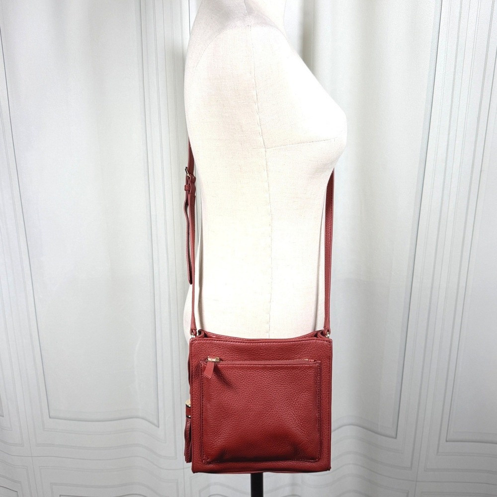 Talbots Terracotta/Burnt Orange Pebbled Leather Crossbody Bag Zip Pocket Tassel